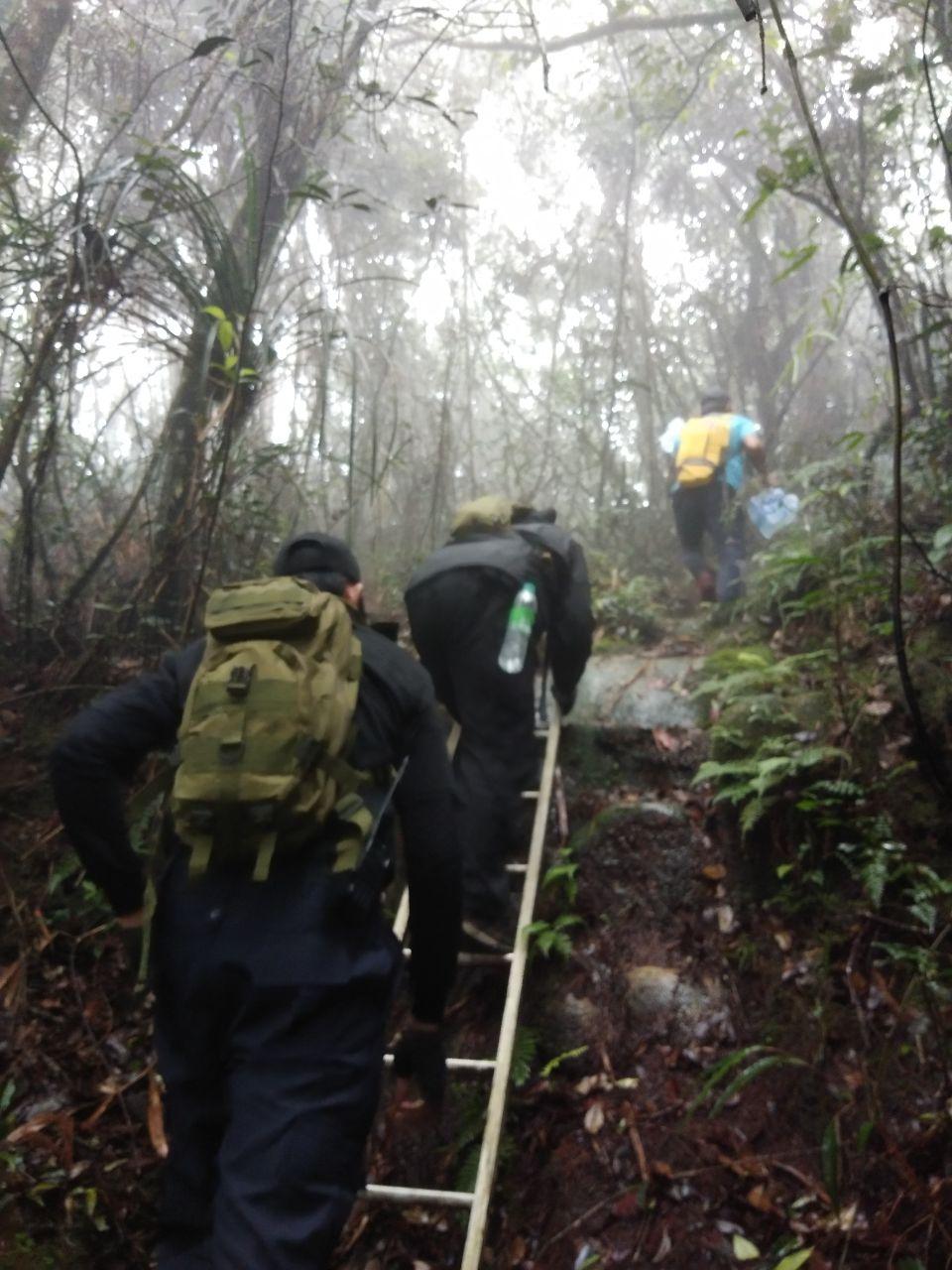 Senggaraan Repeater JASRA 9M4RLD Gunung Ledang Persatuan Jalur